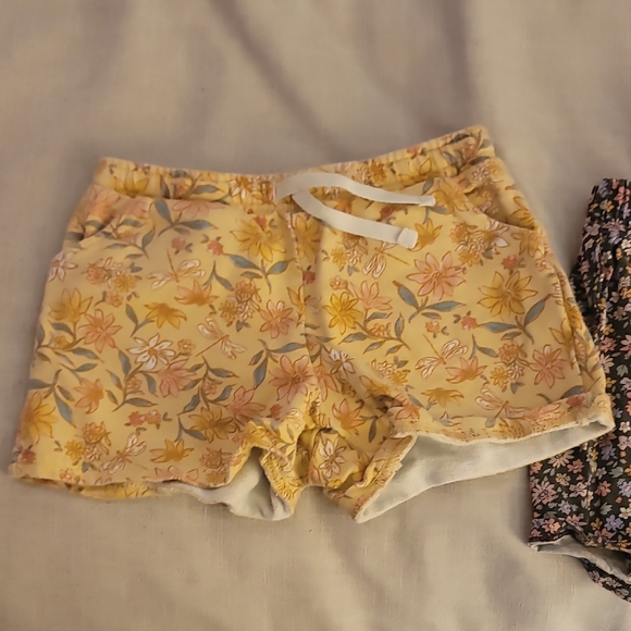 x8 Girls Shorts Lot, Size 6 Various Styles, Old Navy, Zara, ChildPlace, Carter's - Picture 4 of 6